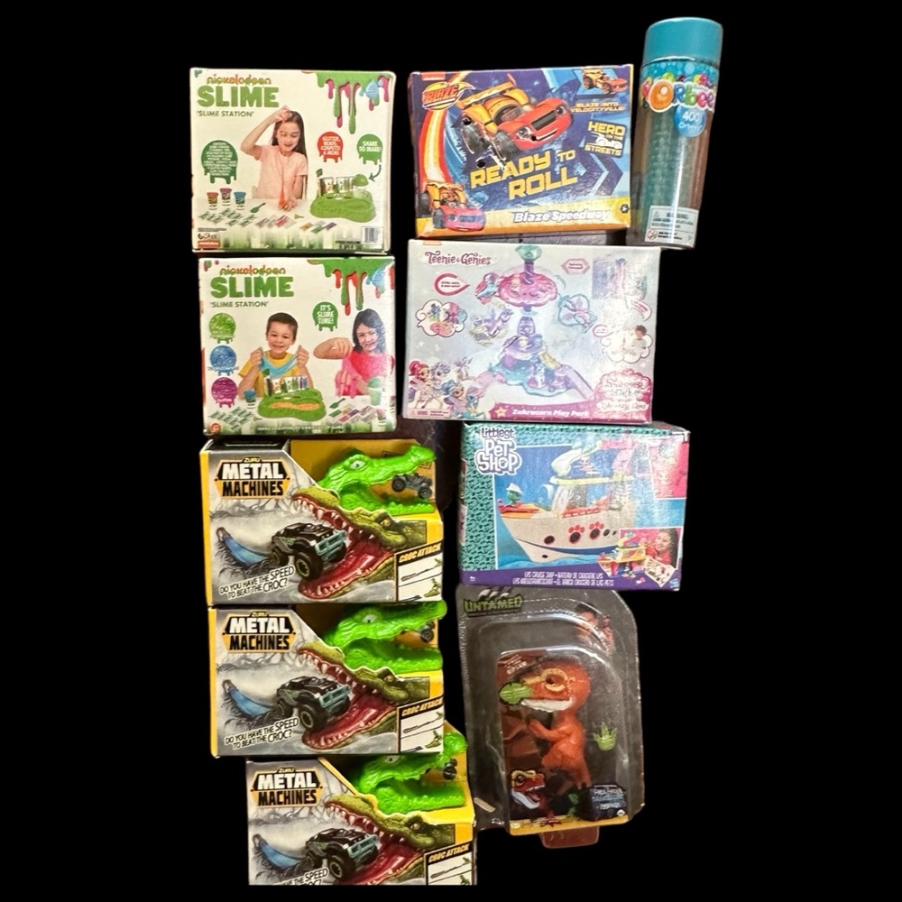 ZURU Mini Brands Toys 26-piece lot - Picture 3 of 4